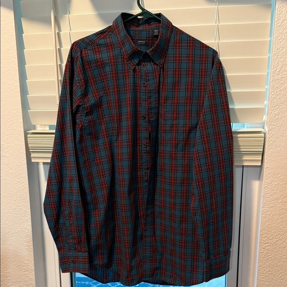 Arrow Men's Casual Plaid Button Up Long Sleeved Shirt - Red and Blue—Size Large - Picture 1 of 9